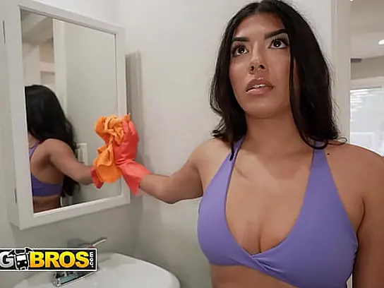 Jasmine Sherni's Nude Cleaning Service: Exciting BLOWJOB, Doggie-style, BIG BLACK COCK, and Spunk-packed Throat