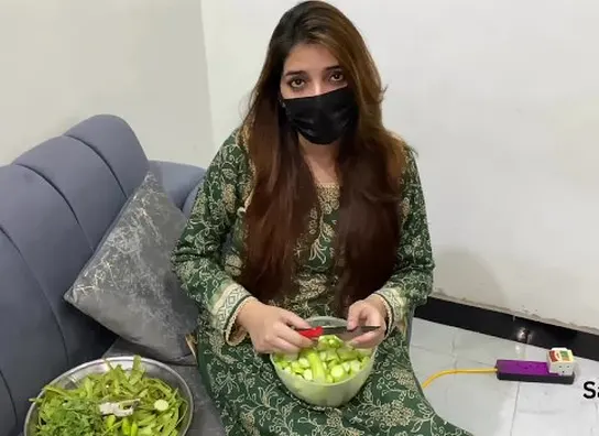 Sara KhanPH predominates her Chinese hubby's friend with her humungous orbs and bum