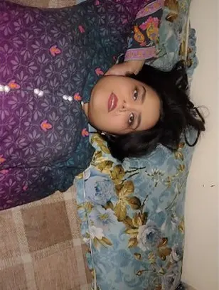 See Indian Mature Bhabi get her sugary-sweet cootchie ruined by Pakistani boy's rigid manstick