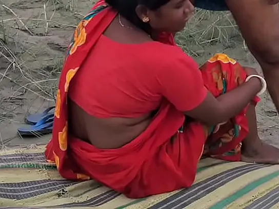 Rani & Rashid's hot new roleplay video: Rani gets her natural big tits out and fucks like a pro!