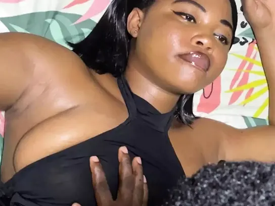 A cool Nigerian pornstarlet screams noisily while getting fucked from behind