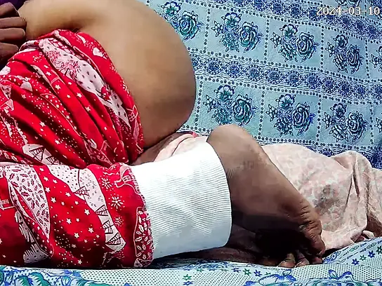 Ultra-kinky Indian Duo hook up in hotel apartment for red-hot bi-curious activity
