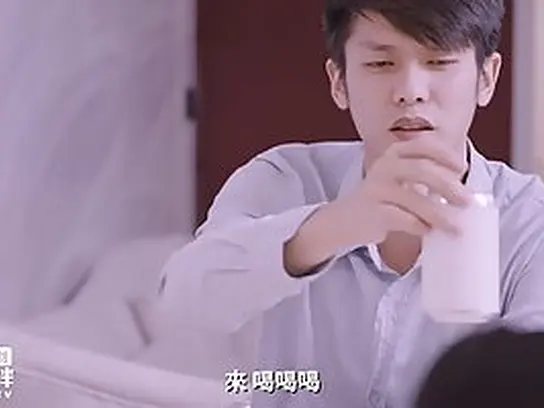 Chinese blond is throating chisel and getting pounded from the back, while her beau is sleeping