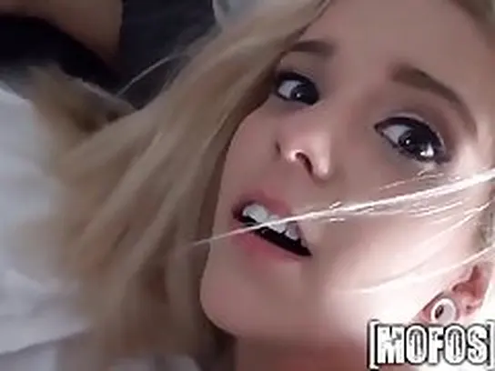 Sizzling blondie gave a call to her paramour, who came right away to plumb her supreme XXX Video